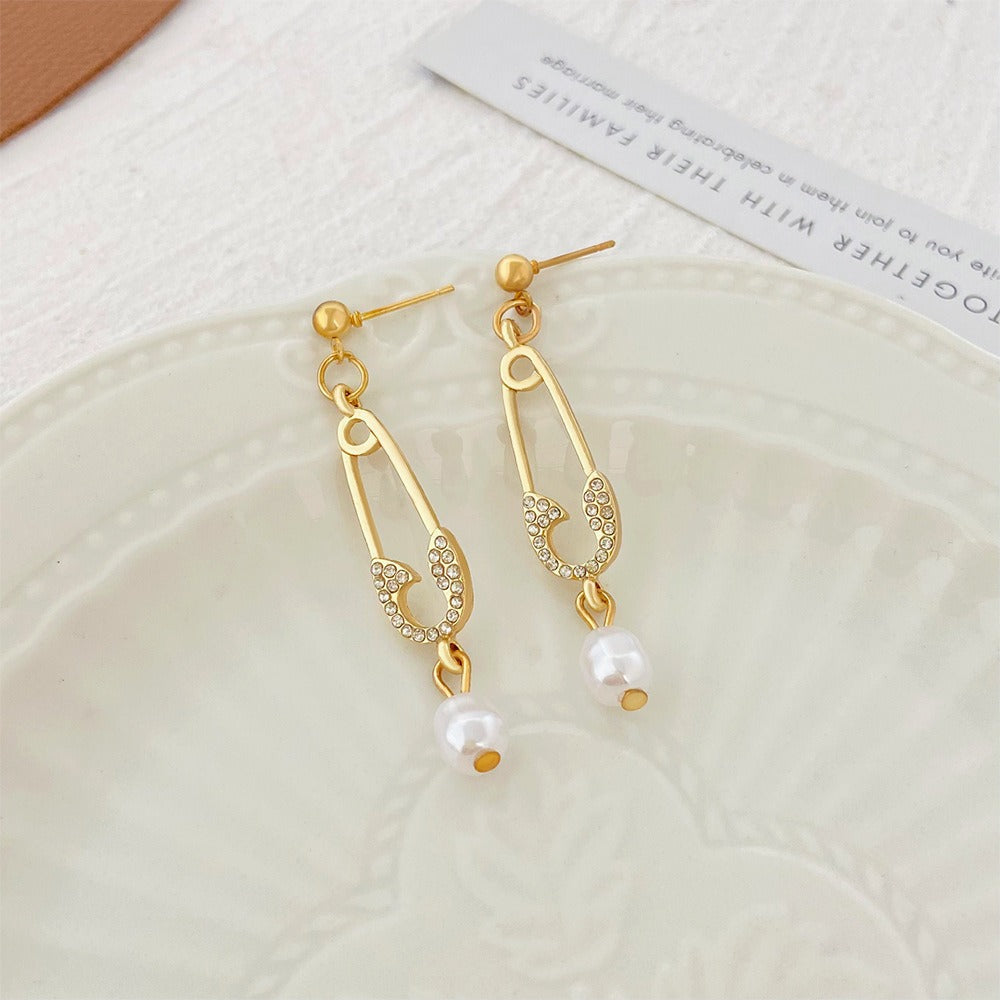 Cold Wind Inspired Personalized Pin Necklace Paper Clip Clavicle Chain Pair