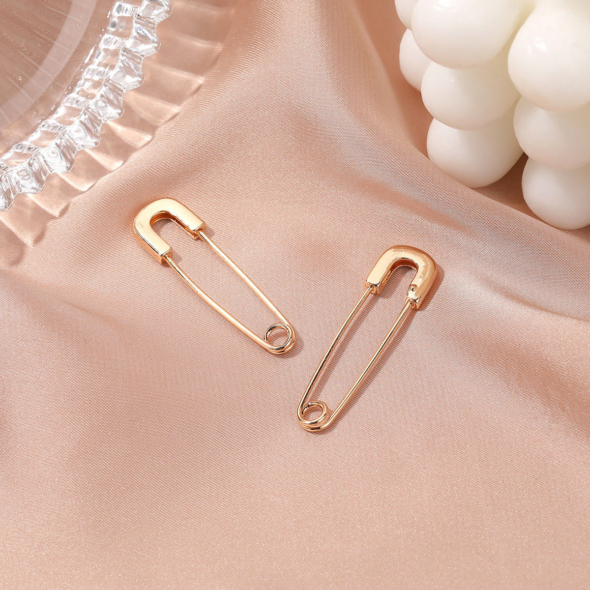 Cold Wind Inspired Personalized Pin Necklace Paper Clip Clavicle Chain Pair
