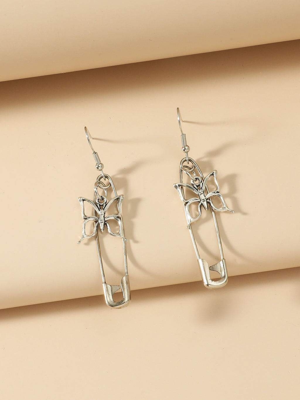 Cold Wind Inspired Personalized Pin Necklace Paper Clip Clavicle Chain Pair