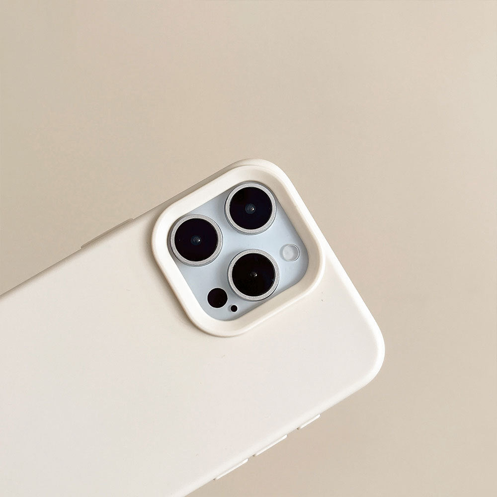 iPhone 17/15 Pro Silicone Case - Solid Color Skin Feel Shockproof