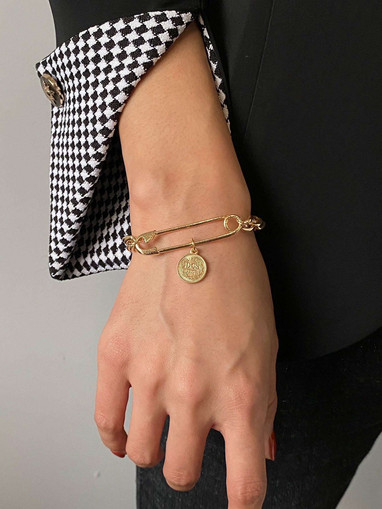 Cold Wind Inspired Personalized Pin Necklace Paper Clip Clavicle Chain Pair